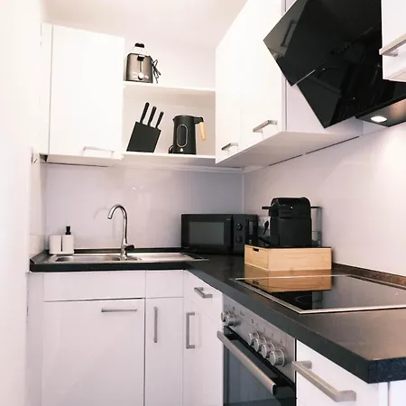 Neu Proud Skyline Im Augsburger Hotelturm 2 Balkone Appartement
