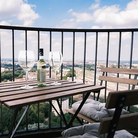 Appartement Neu Proud Skyline Im Augsburger Hotelturm 2 Balkone Augsburg